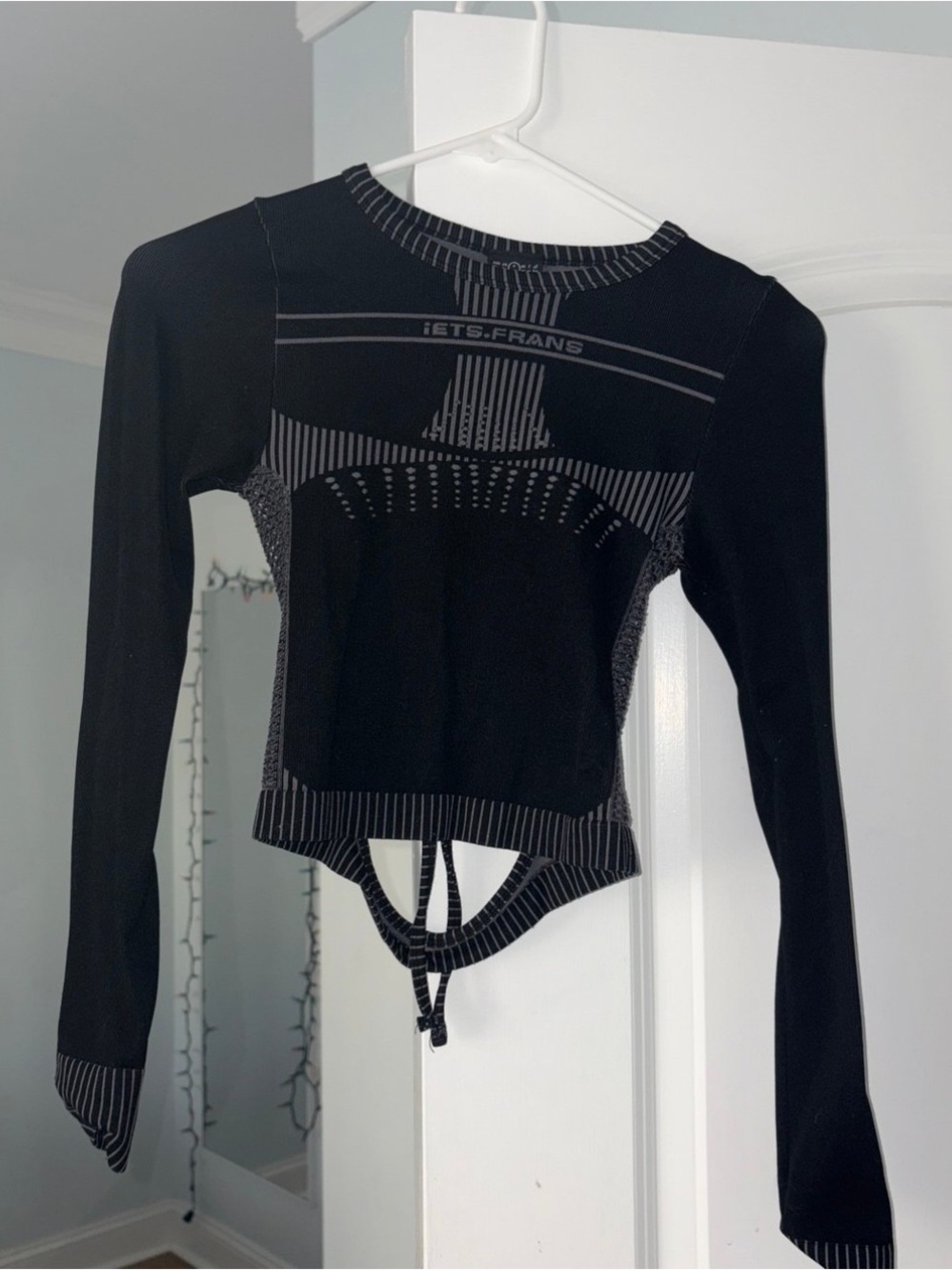iets frans tie back long sleeve crop top